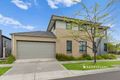Property photo of 16 Petrel Circuit Pakenham VIC 3810
