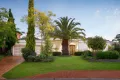 Property photo of 1 Dalkeith Court Doncaster East VIC 3109