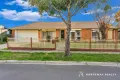 Property photo of 85 Banbury Crescent Craigieburn VIC 3064