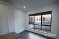 Property photo of 5 Travertine Loop Berwick VIC 3806