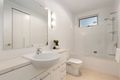 Property photo of 11/88 Lockerbie Street Kangaroo Point QLD 4169