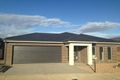Property photo of 40 Dunraven Crescent Doreen VIC 3754