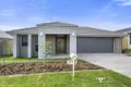 Property photo of 8 Maurie Pears Crescent Pimpama QLD 4209