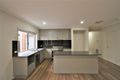 Property photo of 5 Viewside Crescent Craigieburn VIC 3064