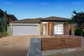 Property photo of 7 Kunuka Circuit Caroline Springs VIC 3023