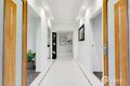 Property photo of 1 Lakeside Drive Berwick VIC 3806