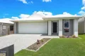 Property photo of 8 Mayfair Street Doolandella QLD 4077