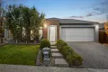 Property photo of 6 Avalon Crescent Cranbourne East VIC 3977