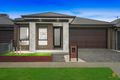 Property photo of 16 Willowmoore Grove Tarneit VIC 3029