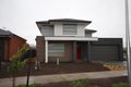 Property photo of 10 Bellsquarry Avenue Cranbourne East VIC 3977