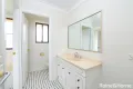 Property photo of 2 Elm Place Kelso NSW 2795