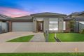 Property photo of 13 Caro Way Fraser Rise VIC 3336