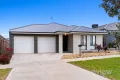 Property photo of 27 Hiskey Crescent Werribee VIC 3030