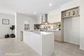 Property photo of 8 Roundhay Crescent Point Cook VIC 3030