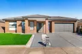 Property photo of 22 Desert Gum Way Brookfield VIC 3338