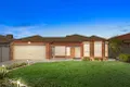 Property photo of 10 Darling Place Manor Lakes VIC 3024