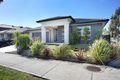 Property photo of 33 Selandra Boulevard Clyde North VIC 3978