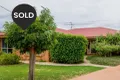Property photo of 105 Wattle Crescent Narromine NSW 2821