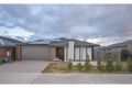 Property photo of 15 Chantenay Parade Cranbourne North VIC 3977