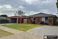 Property photo of 8 County Drive Berwick VIC 3806
