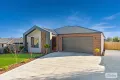 Property photo of 11 Moe Street Drouin VIC 3818
