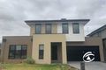 Property photo of 16 Amesbury Way Clyde North VIC 3978