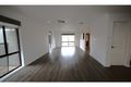Property photo of 10 Dartmoor Court Craigieburn VIC 3064
