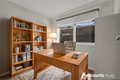 Property photo of 40 Ravenhill Crescent Endeavour Hills VIC 3802