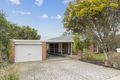 Property photo of 3 Wevlin Close Endeavour Hills VIC 3802