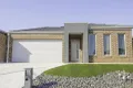 Property photo of 13 Toolern Waters Drive Weir Views VIC 3338