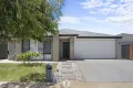 Property photo of 18 Clementine Boulevard Treeby WA 6164