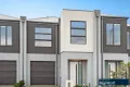 Property photo of 27 Wedgebill Circuit Werribee VIC 3030