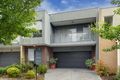 Property photo of 27 Brunswick Crescent Craigieburn VIC 3064