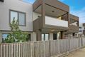 Property photo of 19 Zeta Circuit Cranbourne North VIC 3977