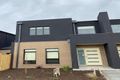 Property photo of 2 Stonethwaite Lane Clyde North VIC 3978