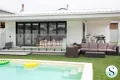 Property photo of 4 Middle Street Caves Beach NSW 2281