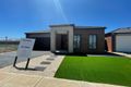 Property photo of 33 Blairmont Crescent Tarneit VIC 3029