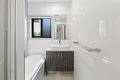Property photo of 5 Goss Avenue Labrador QLD 4215