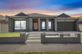Property photo of 12 Pymble Gardens Craigieburn VIC 3064