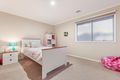 Property photo of 14 Clopton Rise Craigieburn VIC 3064
