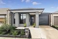 Property photo of 5 Eminence Drive Cranbourne West VIC 3977
