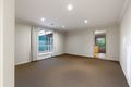 Property photo of 6 St Helens Avenue Lake Gardens VIC 3355