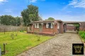Property photo of 17 Thompsons Road Cranbourne North VIC 3977
