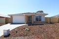 Property photo of 19 Hart Crescent Brookfield VIC 3338