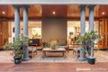 Property photo of 10 Floreat Court Glen Waverley VIC 3150