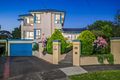 Property photo of 4 Iona Court Mount Waverley VIC 3149