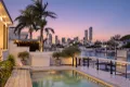 Property photo of 6 Grant Place Broadbeach Waters QLD 4218