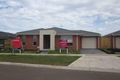 Property photo of 2 Pittos Avenue Brookfield VIC 3338
