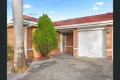 Property photo of 2 Lyndora Close Riverhills QLD 4074
