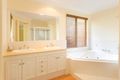 Property photo of 11 Vaucluse Place Mansfield QLD 4122